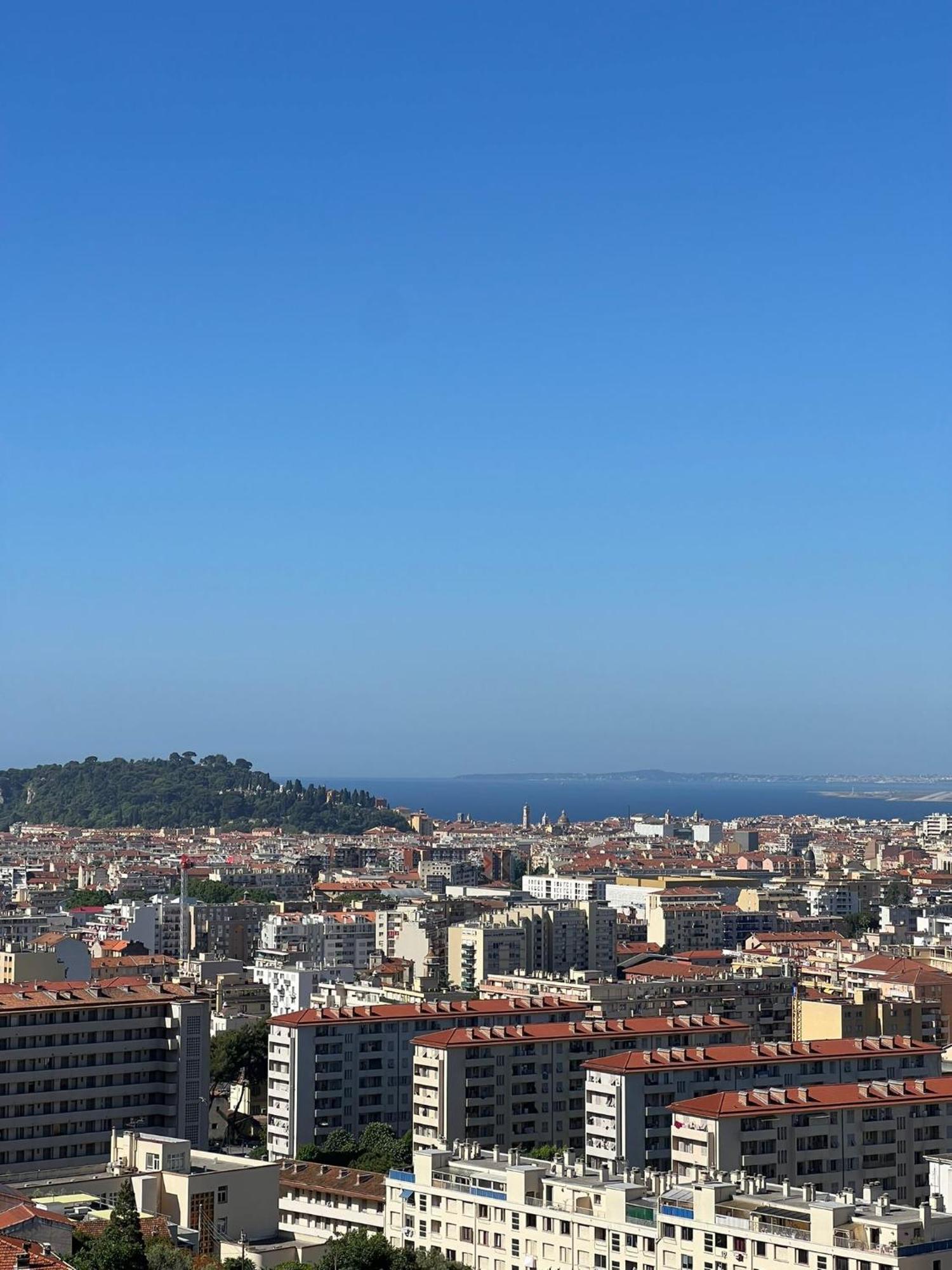 & Calme 3p Climatise 2 Vue Panoramique Parking Privatif En Sous Sol Leilighet Nice